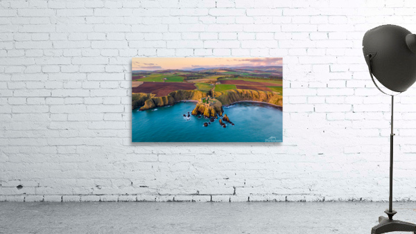 DUNNOTTAR CASTLE Wall Preview