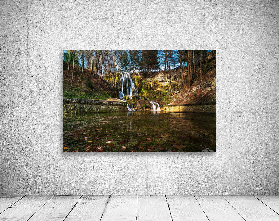 Lucky Waterfall Wall Preview