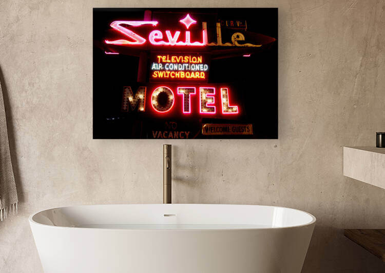 Vintage neon in Chicago by Southwest Six