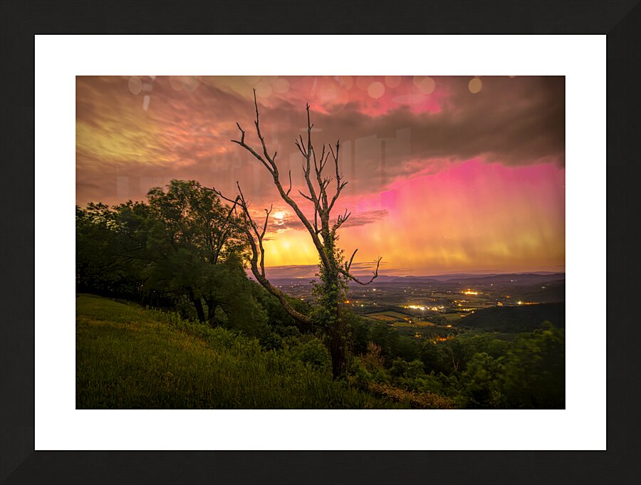 Blue Ridge Parkway Mills Gap Aurora Picture Frame print
