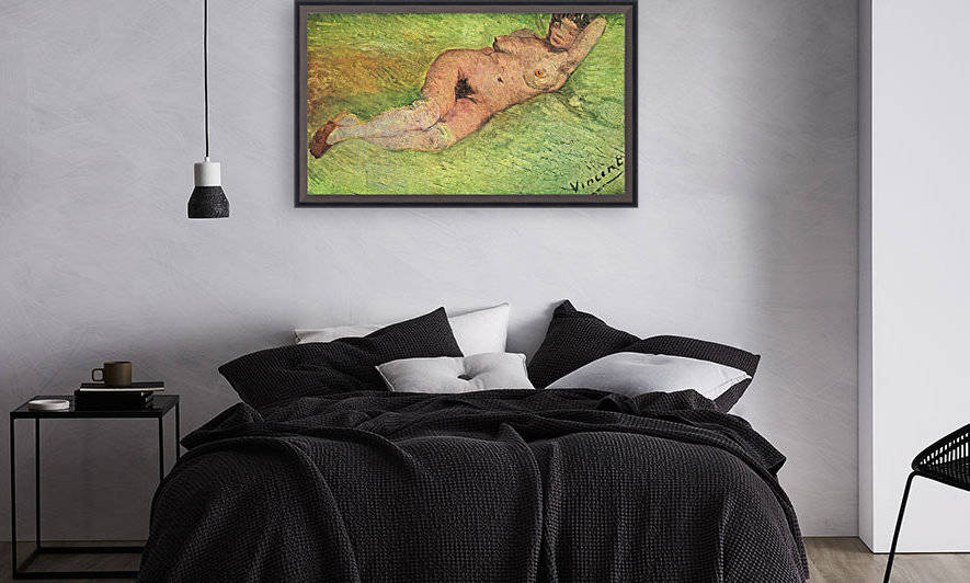 Nacked woman Reproduction